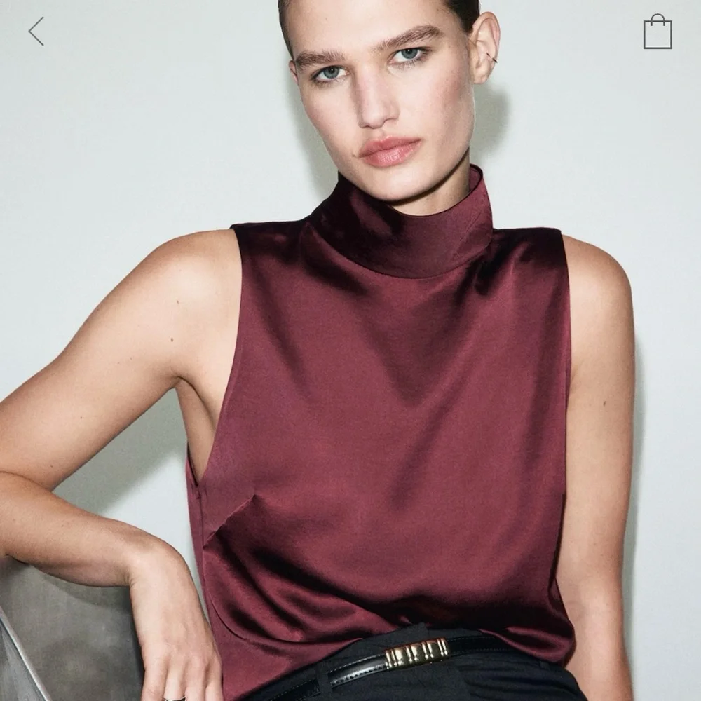 NWT High neck collar blouse - Picture 2 of 4